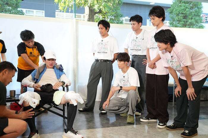 WEST.・Aぇ! groupら「横山会」メンバー5人、SUPER EIGHT横山裕のもとへ サプライズ応援駆けつける【24時間テレビ48】（モデルプレス） - Yahoo!ニュース
