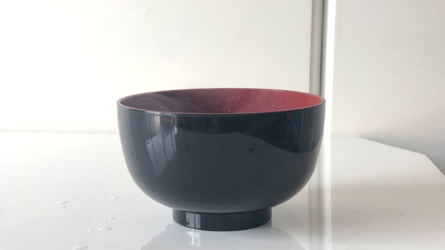 スーッと動け！ みそ汁のお椀 :: デイリーポータルZ