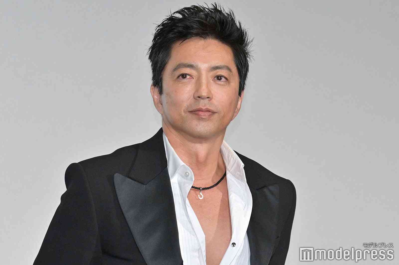 大沢たかお、“ほぼ変装なし”電車移動ショットに衝撃の声「遭遇したい」「オーラ隠せてない」