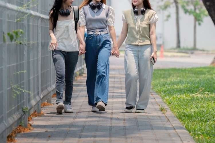 中国人留学生が急増する日本の大学院で何が起きているのか？　「面接対策だけで合格」「日本語能力が低く学部レベルの知識も不足」…指導の手間ばかりかかると教員も疲弊