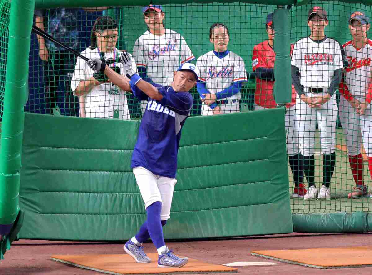 イチロー氏がバンテリンドーム柵越え８発でファン大歓声　松井秀喜、松井稼頭央、松坂大輔の各氏は柵越えなしで苦笑（スポーツ報知） - Yahoo!ニュース