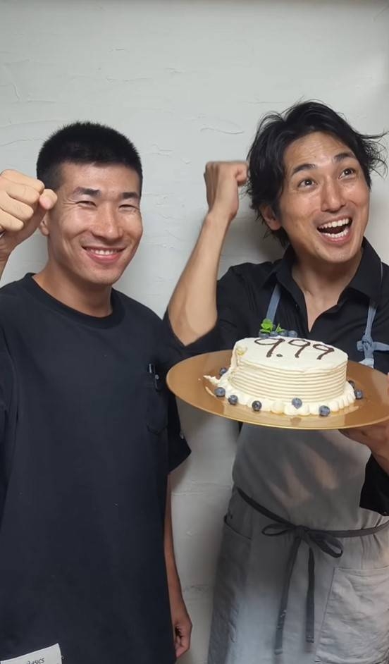 〝日本最速〟の男もべた褒め!43歳〝スイーツ俳優〟特製「9.99ケーキ」が話題「急遽作れる物なのー」「ナッペ上手ですね」