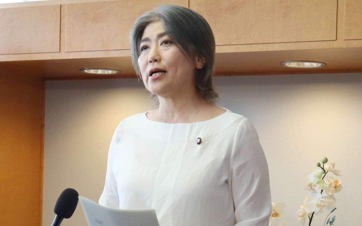 《伊東市》学歴詐称、田久保市長の経歴をたどると…同級生が明かす“除籍までの学生時代”「バンドマン風の彼氏と同棲していた」 | 文春オンライン