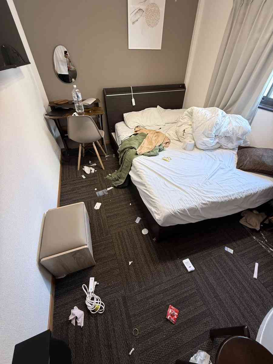 外国人観光客〝宿泊後〟部屋の惨状にSNS騒然…「ひどすぎる」「もう事件現場」　清掃スタッフへのねぎらいの言葉も