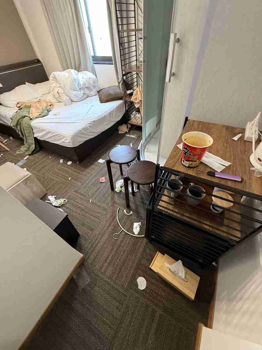 外国人観光客〝宿泊後〟部屋の惨状にSNS騒然…「ひどすぎる」「もう事件現場」　清掃スタッフへのねぎらいの言葉も