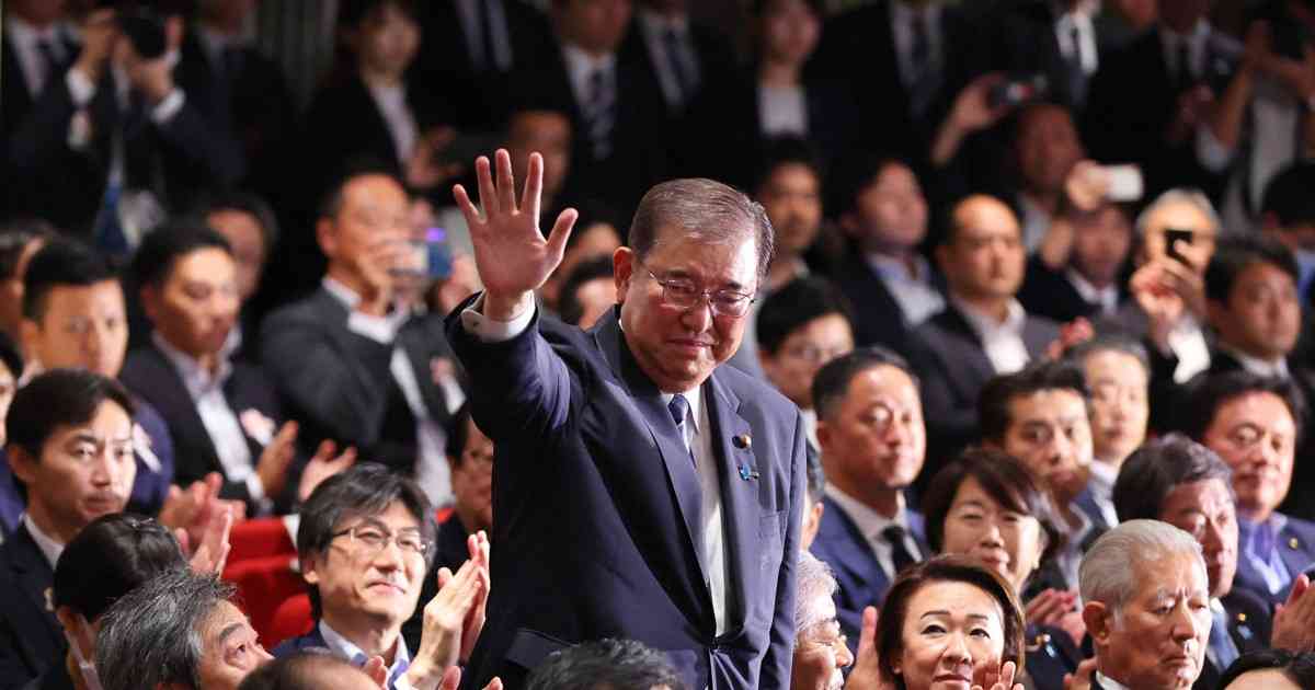 暗闘・プレーバック自民党総裁選：「高市氏以外に投票を」決選で岸田氏が号令　解散後も残る“派閥力” | 毎日新聞