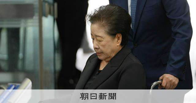 旧統一教会の韓総裁を逮捕、尹前大統領側に金品供与の疑い　韓国報道 [旧統一教会問題]：朝日新聞