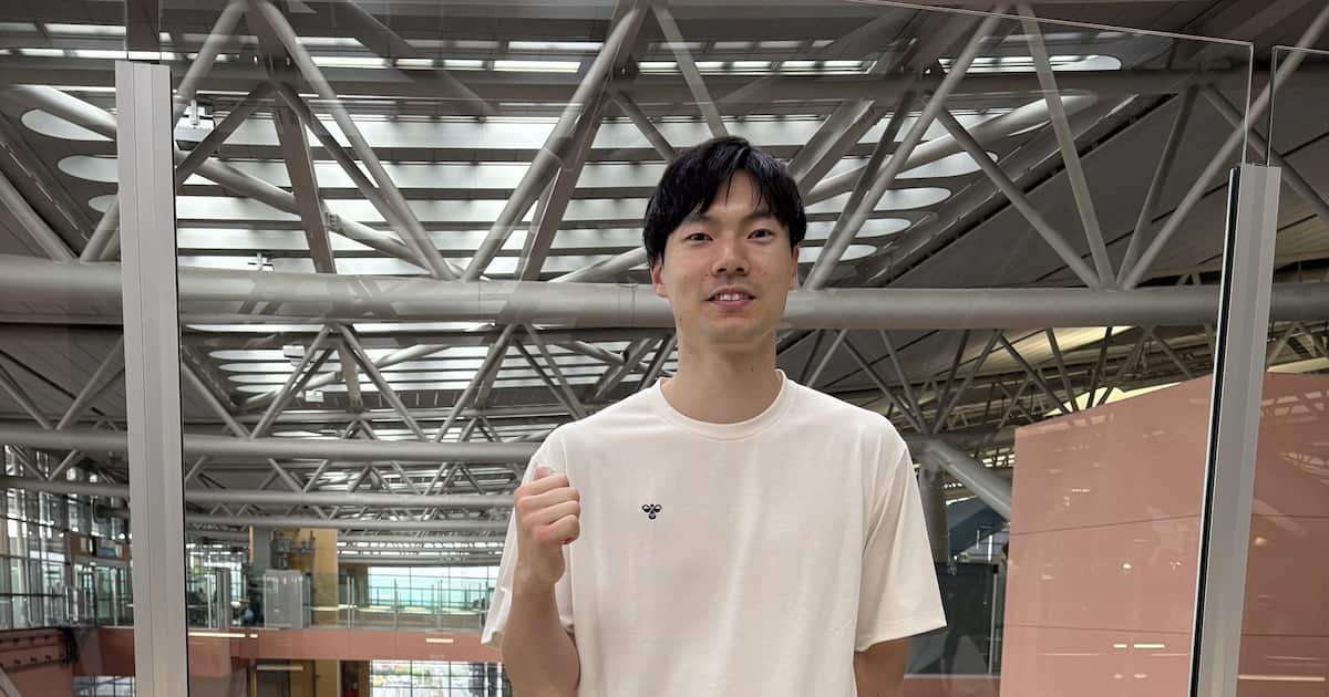バレーボール男子日本代表の大塚達宣がイタリアへ出発　吉本興業所属で「COWCOWさんとポーズをとらせてもらいました」 - サンスポ