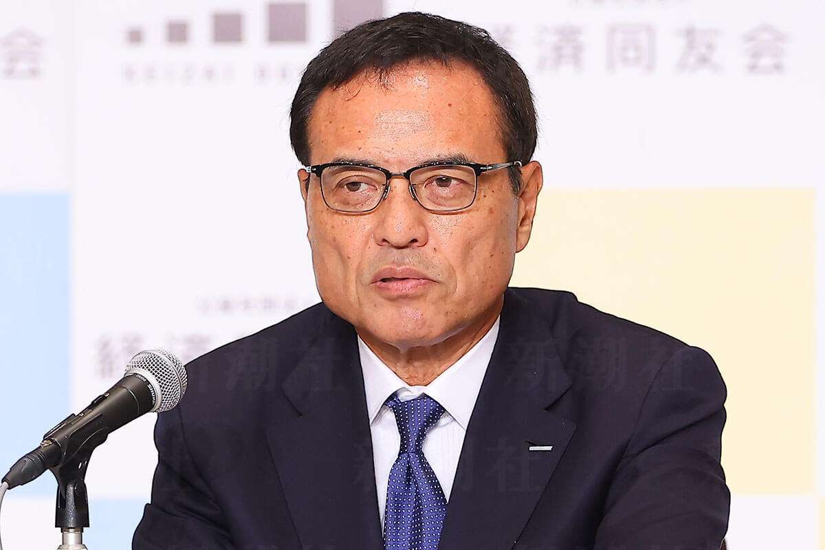 「パンツ一丁で女性の胸に顔を…」　新浪剛史氏がハワイで起こしていた女性トラブル　出席者は「ひどい夜」
