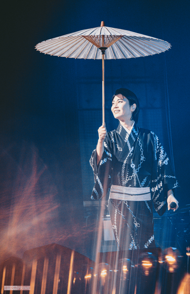 氷川きよし「生まれたこと自体が幸せ」全国ツアー東京公演で長年の“着席スタイル”から総立ちへ、誕生日目前で魅せたサービス精神