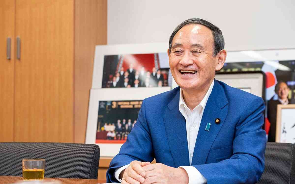 (4ページ目)菅政権の肝煎り政策は「誰かが言っていたもの」ばかり…背後にいた“謎の外国人”と“大物金融ブローカー”とは | 文春オンライン