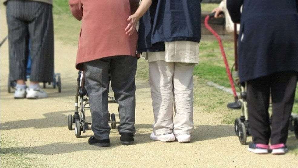 〈現役世代負担 過去最高〉「70代と比べて平均貯蓄額が約半分」の40代はどこまで負担するべきか…後期高齢者医療制度で裕福な高齢者に対して進まない応能負担 | 集英社オンライン | ニュースを本気で噛み砕け