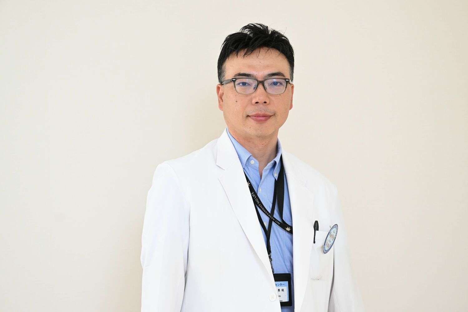 「おまえから取った慰謝料で増毛してやる」SNSで“ハゲ”と誹謗中傷された医師→慰謝料でフサフサに大変身…岡秀昭教授(50)が語る、髪の毛を増やした経緯