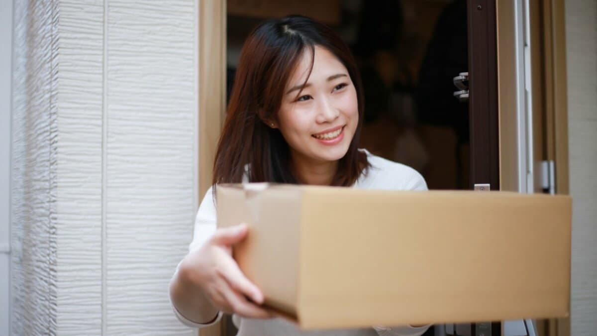 〈置き配促進〉「絶対嫌だ」「なんで税金で？」配達員の“オートロック解錠”にSNSでは怒りの声　防犯専門家が危惧する犯罪リスク | 集英社オンライン | ニュースを本気で噛み砕け