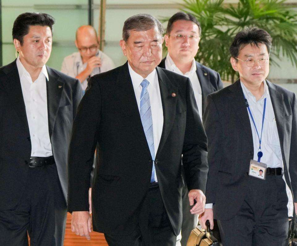 「なんていい笑顔ｗ」「吹っ切れてる」辞任の石破首相がX→まるで別人の表情、千件超コメ殺到「ゲルめちゃ楽しそう」「給付金マダ？」「早く解散総選挙」