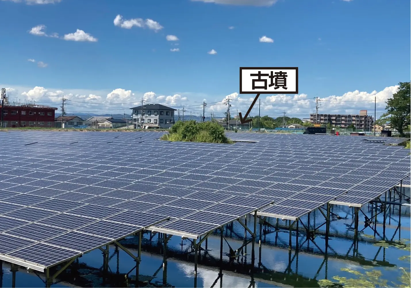         「よそ者が山を壊していて許されへん」太陽光パネルに囲まれた古墳も…奈良の自然と景観を脅かす“メガソーラー開発”に住民が怒りの声  |  日刊SPA!    