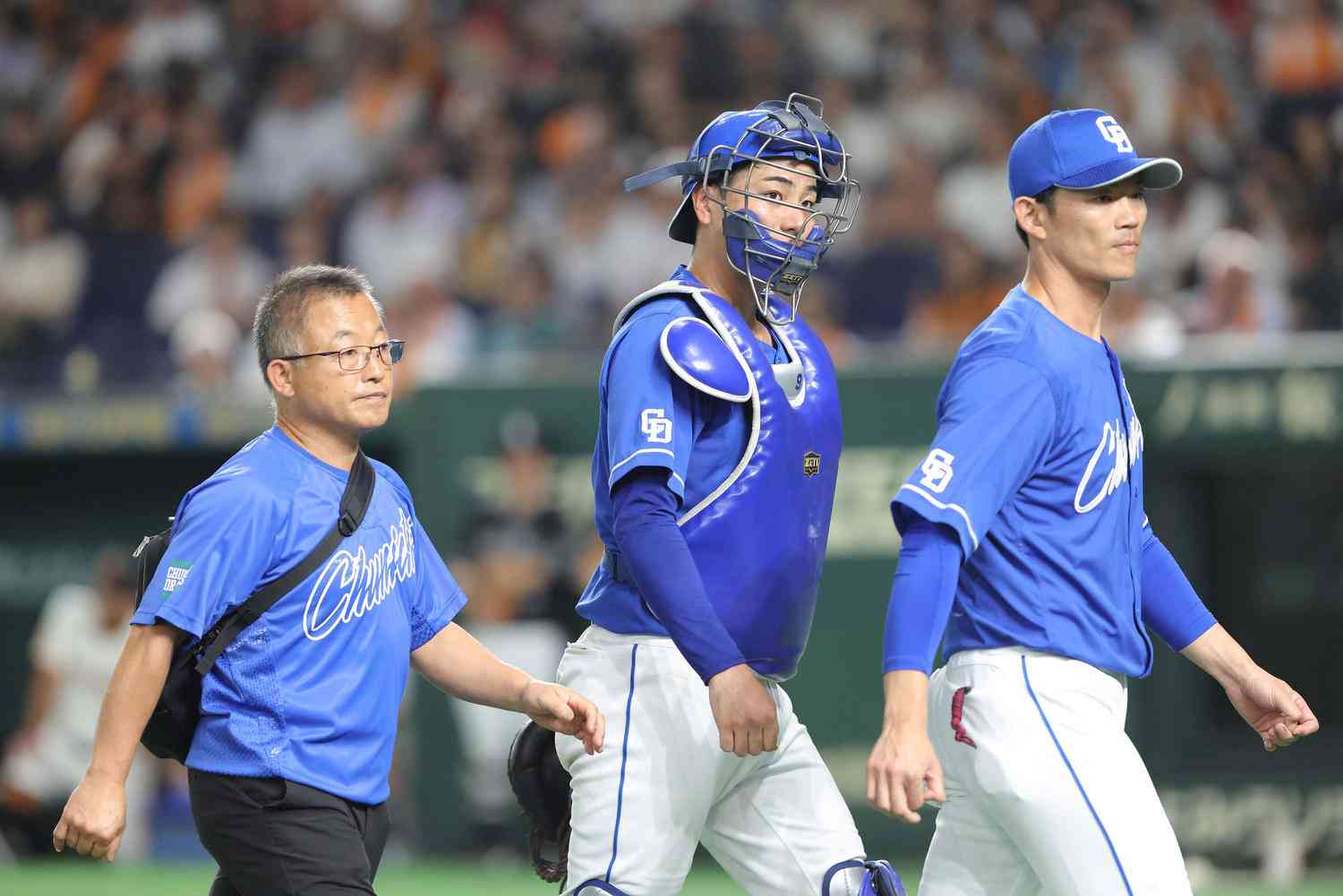 【中日】石伊雄太が途中交代、７回右手親指付け根付近に投球直撃　井上監督「ちょっと心配」（日刊スポーツ） - Yahoo!ニュース