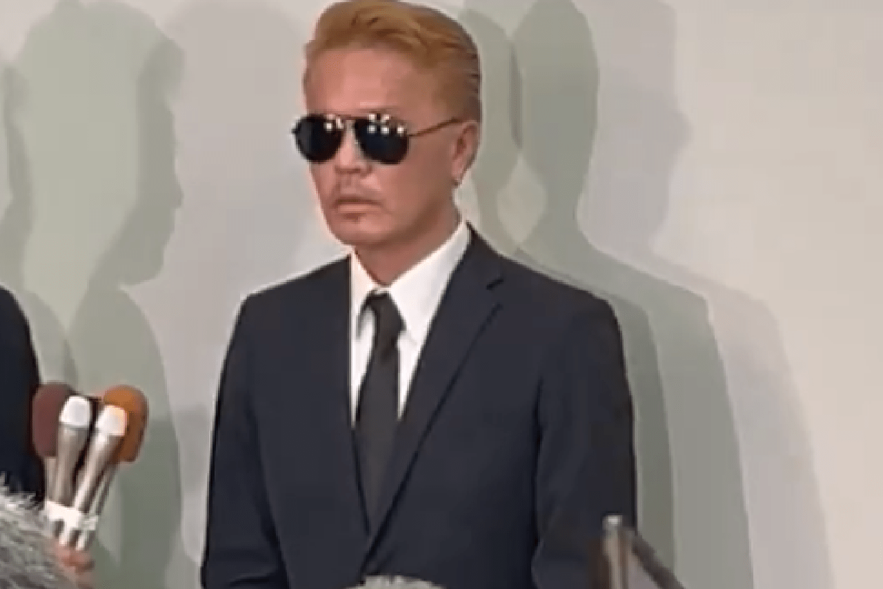 ATSUSHIのモノマネ芸人RYO、橋幸夫さん通夜で炎上後に謝罪するも“本家”と有吉弘行に噛みつき再々炎上 | 週刊女性PRIME