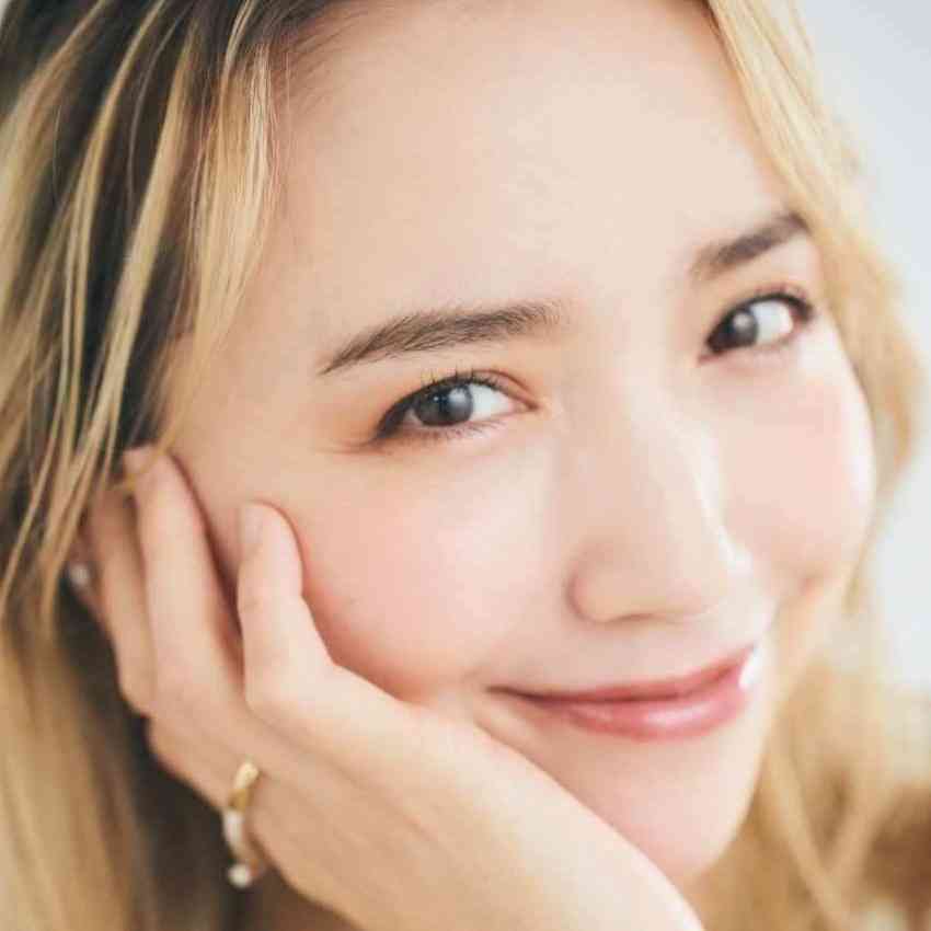 【豊田エリーさん・36歳】21歳で結婚出産！「いつか結婚するなら早いほうが長く一緒にいられるよね、という感覚でした」｜STORY（magacol） - Yahoo!ニュース