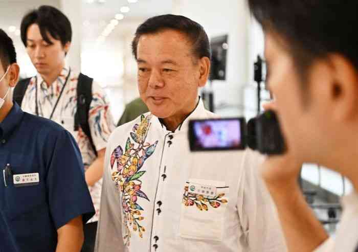 沖縄・南城市長、被害職員にセクハラ認め口止め「僕がここでハグしたさ。これ、あんた話したの？」【音声記録あり】