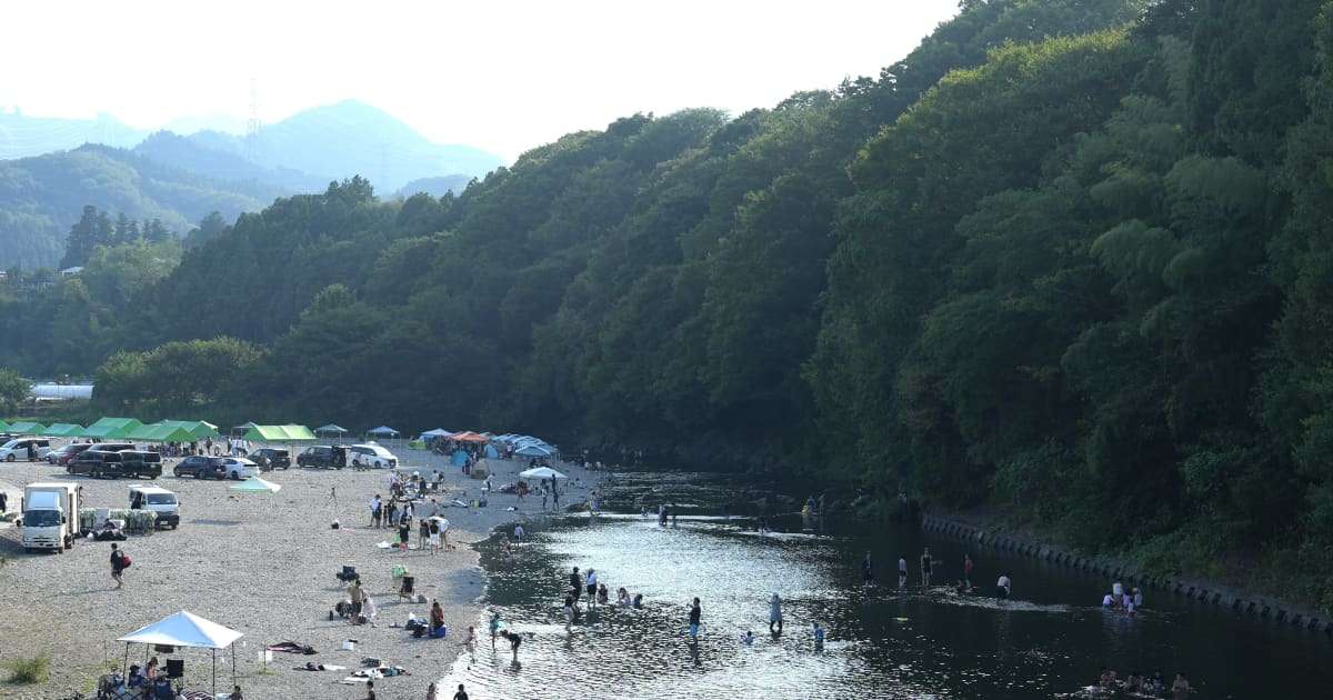 【現場ルポ】「迷惑客の9割が外国人」ゴミ、騒音、花火…迷惑行為が続出する東京・河川敷のBBQ会場 | FRIDAYデジタル