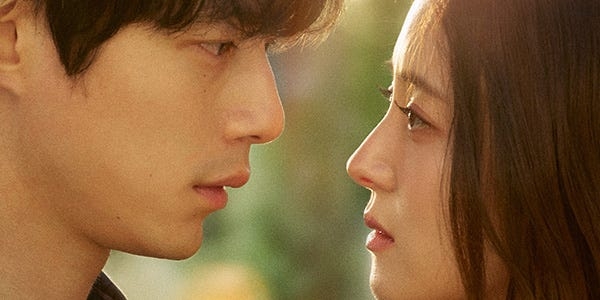 坂口健太郎＆イ・セヨンW主演「愛のあとにくるもの」公開日決定 別れる2人描いたポスターも解禁 - モデルプレス