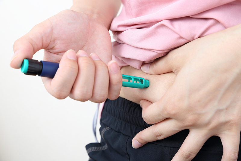 不適切に使われる”ダイエット薬”の危険性　吐き気、下痢、栄養失調、倦怠感、依存性…手軽さの裏にある重大な健康リスク (1/1)| 女性セブンプラス