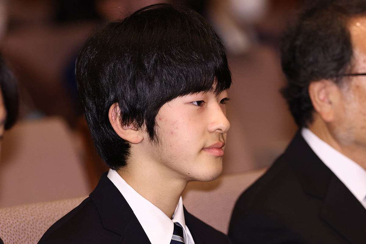 「秋篠宮殿下がこの時期に成年式を行うことのほうが異例」　「悠仁さま」祝宴に「愛子さま」ご欠席の是非を専門家に聞いた（デイリー新潮） - Yahoo!ニュース