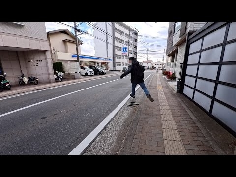 視聴者が逃走【我が子を抱きながら】倫理観が麻痺した疑いがある男は抱かれた子どもとパトカーへ乗り込む&「あなたの動画で一度やめました」アンチコメント打ってるだろう視聴者を確保　リアルドキュメンタリー