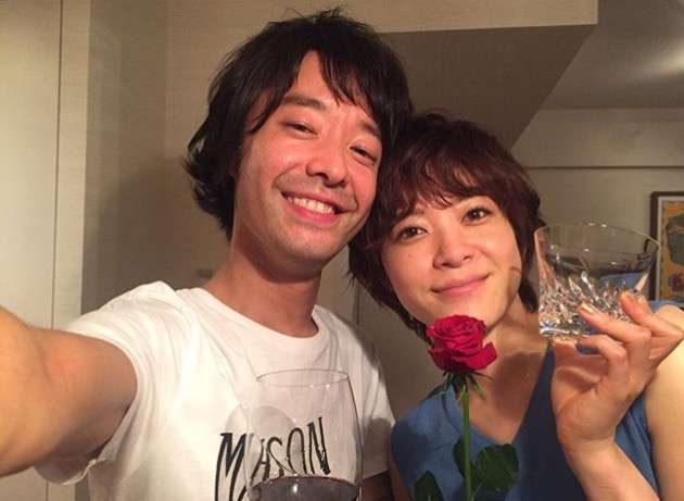 結婚9年の上野樹里　プライベート夫婦ショット！「おそろいのネックレス」「仲良さそう」夫の和田唱が公開