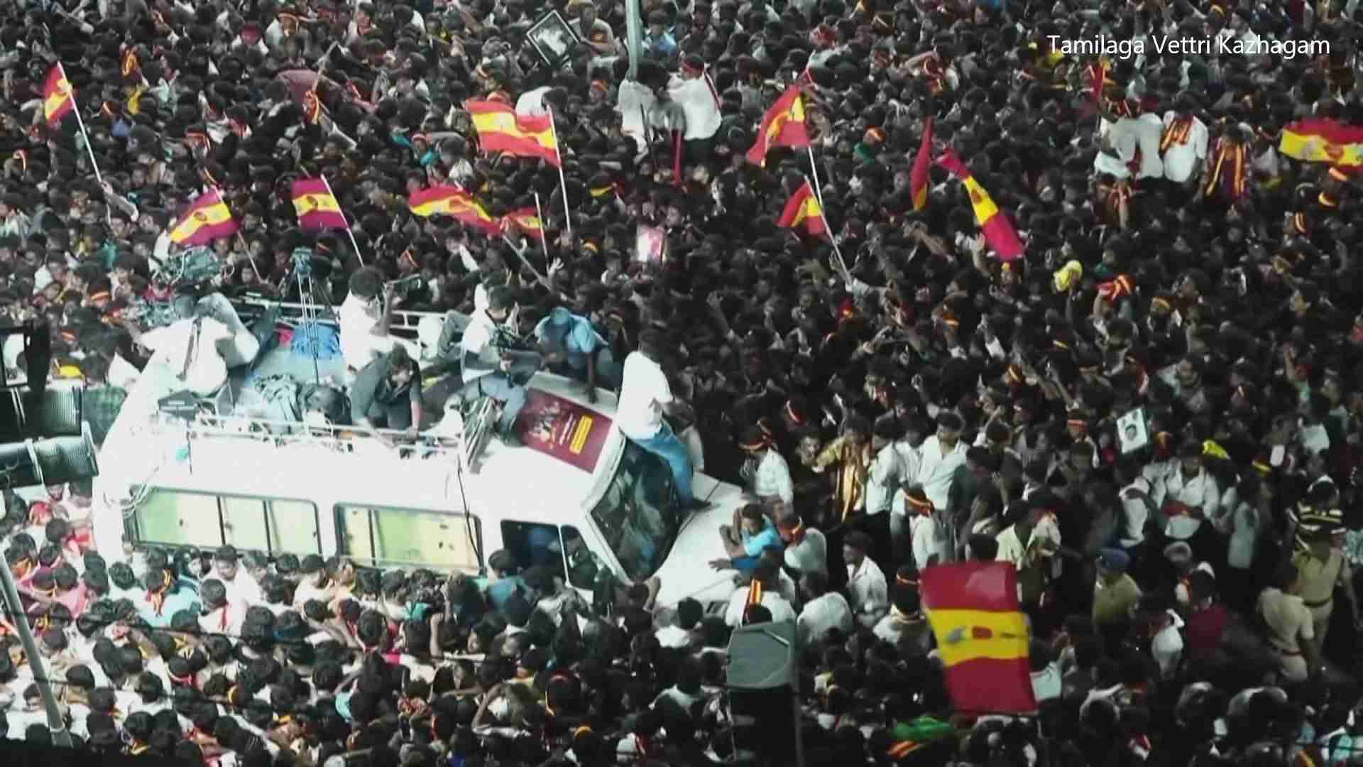 「最悪の決断だった」インドの政治集会で雑踏事故、子ども10人含む41人死亡 政治家へ転身した人気俳優が主催 2.7万人が集結