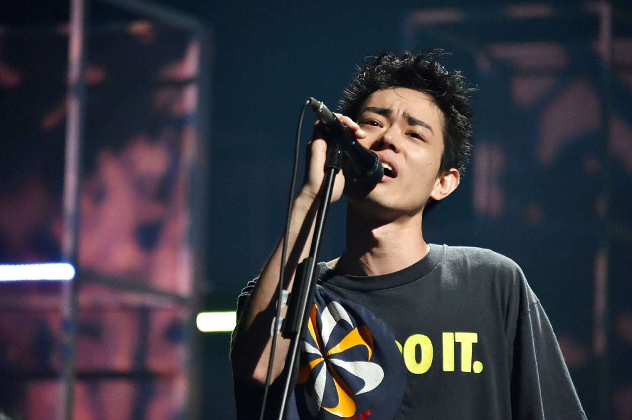 「一瞬誰？って」「別人すぎ」共演重ねた人気女優と結婚から4年…〝激変〟32歳俳優の奇抜な姿に衝撃「言葉にできない凄さ」