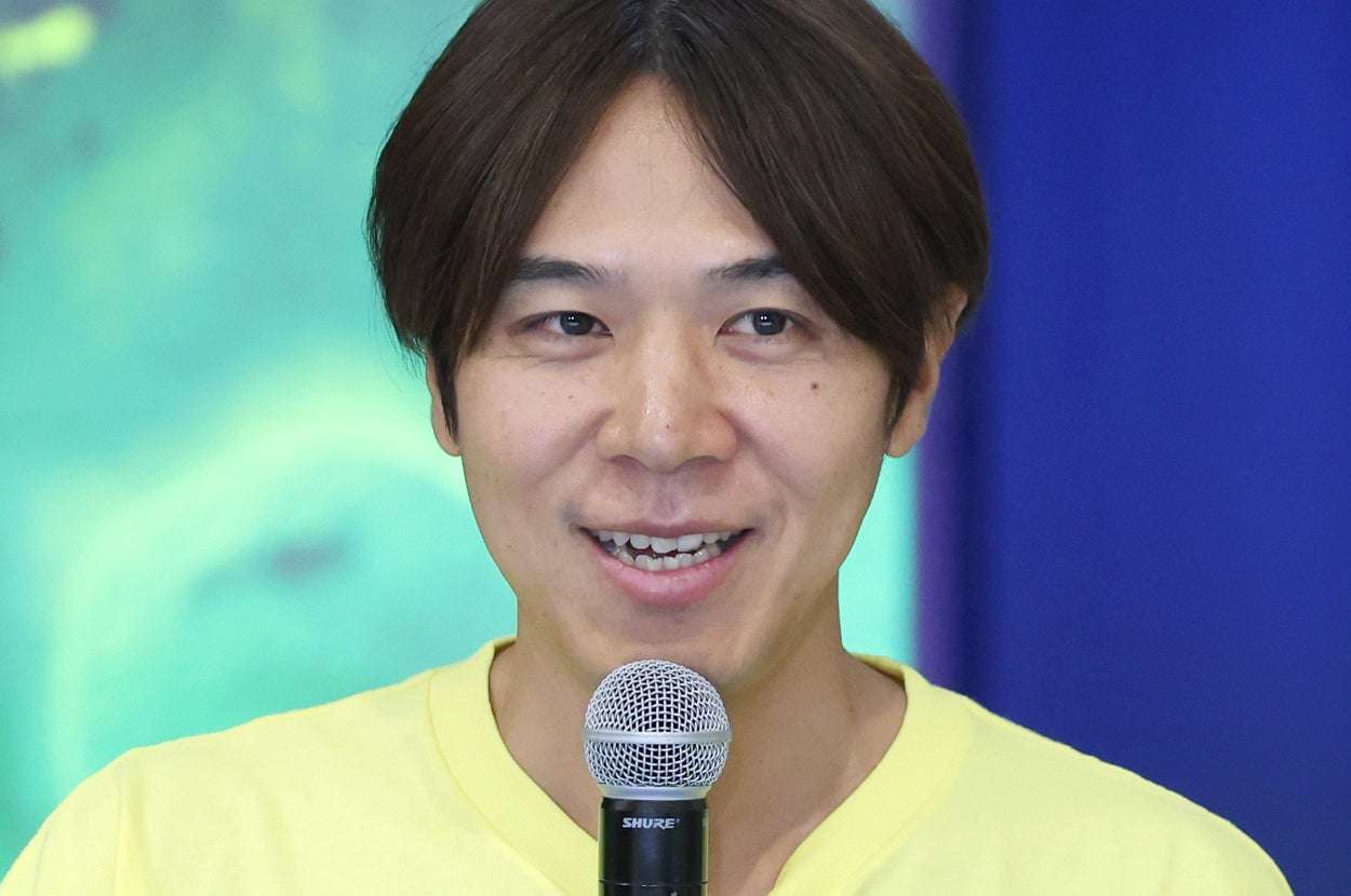 「プロの腕前」ロッチ・コカドの手作り“ギャルバッグ”が「売り物みたい」「先生の域」と話題に