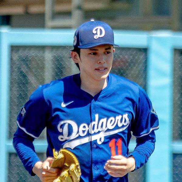 ドジャース佐々木朗希は“フロント預かり”の特別待遇…編成部長がマイナー戦の追試明かすも指揮官は知らず|au Webポータルスポーツニュース