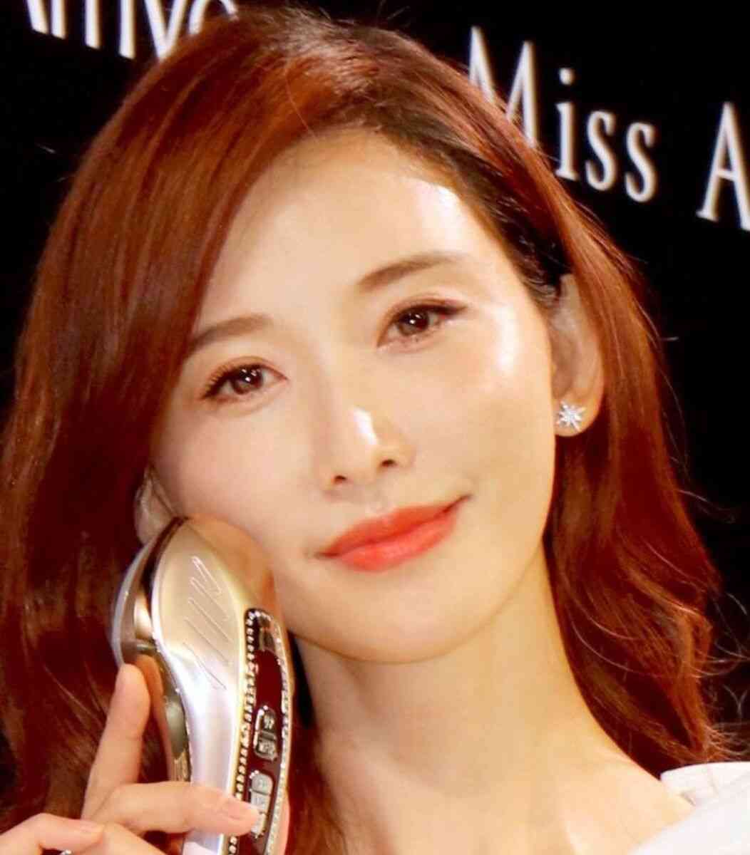 ＡＫＩＲＡと電撃婚から６年…リン・チーリンの近影に衝撃「なんてこった」「どうして…」「オーマイガー」 - スポーツ報知