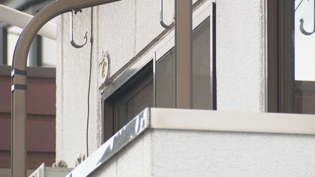 日常的に暴力ふるい虐待か　2歳女児死亡　保護責任者遺棄致死の疑いで26歳両親を逮捕　死亡時の体重わずか６キロ