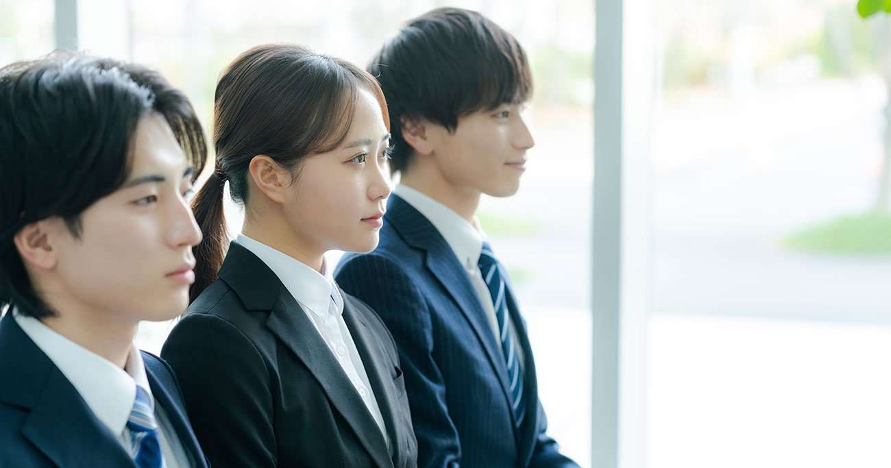 「高学歴でも仕事ができない人もいる」VS「結局、学歴フィルターは有効」…どちらが正しいか考える | かの光源氏がドラッカーをお読みになり、マネジメントをなさったら | ダイヤモンド・オンライン