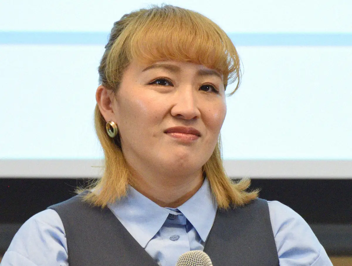 丸山桂里奈「どうするのが正解なの」“初めての新幹線”で2歳長女が大泣き　他の乗客に「申し訳ない」 - スポニチ Sponichi Annex 芸能