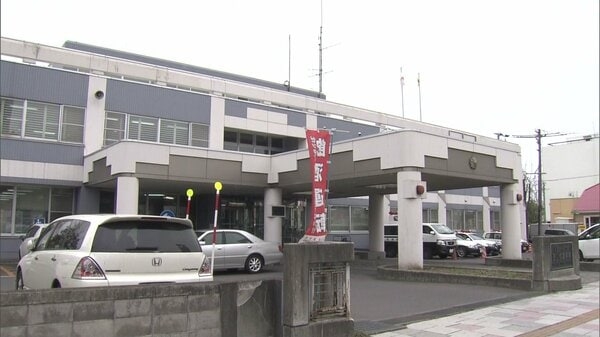 【73歳ストーカー男】30代女性につきまとい、女性の自転車のカゴに別の女性の裸体写真を入れる”迷惑行為”繰り返す＜北海道苫小牧市＞　｜FNNプライムオンライン