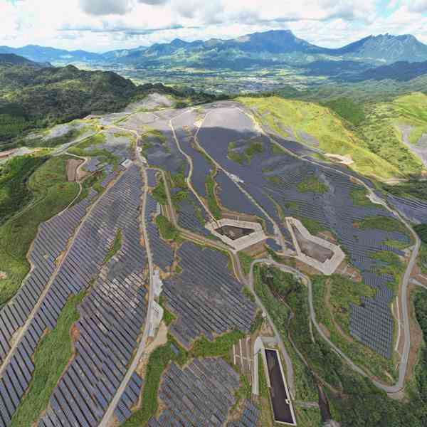 メガソーラーに侵される阿蘇外輪山――ルポ・熊本県山都町を訪ねて　世界文化遺産登録を目指す雄大な草原にパネル20万枚　再エネのあるべき姿とは？ | 長周新聞