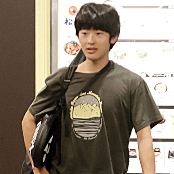 《費用は“億超え”か》悠仁さま　高級民間施設で食事会、天皇家“専用”の宿舎にもご宿泊…成年式行事で相次ぐ「特別待遇」（女性自身） - Yahoo!ニュース