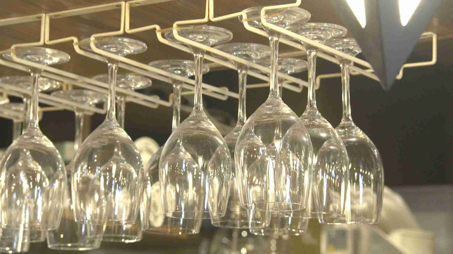 閉店後に28歳女性客と2人になった45歳飲食店経営の男　出入り口に鍵をかけ女性の唇に無理やりキスをするわいせつ行為か（RKB毎日放送） - Yahoo!ニュース