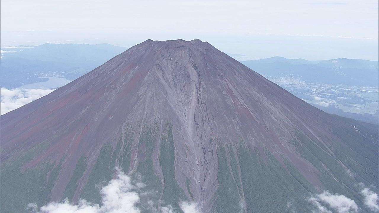 富士山御殿場口で６日夜遭難者による救助要請が相次ぐ　４５歳の女性会社員と２０歳の女子大学生 - LOOK 静岡朝日テレビ