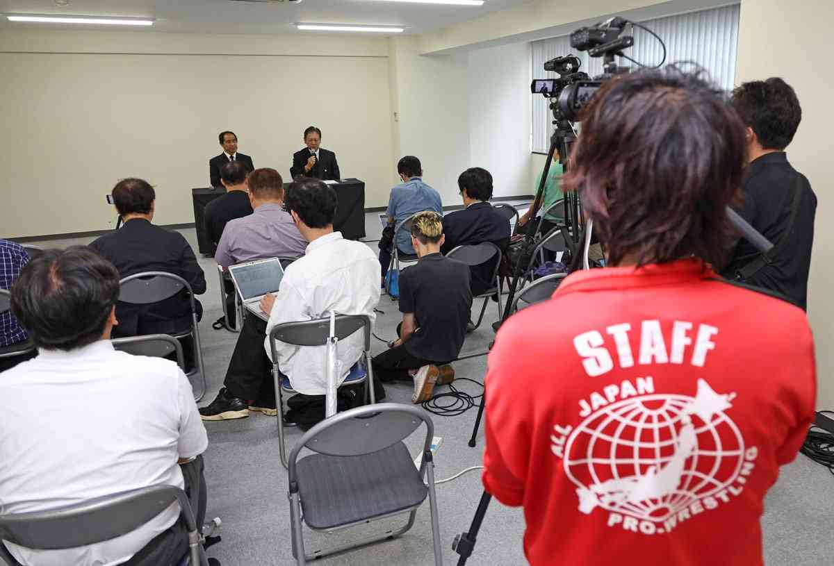【全日本】長尾一大心さん死去で会見　巡業バス発生後の段階的発表に対し福田社長「あまり深く考えておりませんでした」（東スポWEB） - Yahoo!ニュース