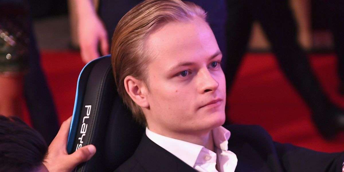 強姦容疑で逮捕された、ノルウェー王太子妃の連れ子マリウスがロンドンのリハビリから帰国　新恋人を同伴 | カルチャー | ELLE ［エル デジタル］