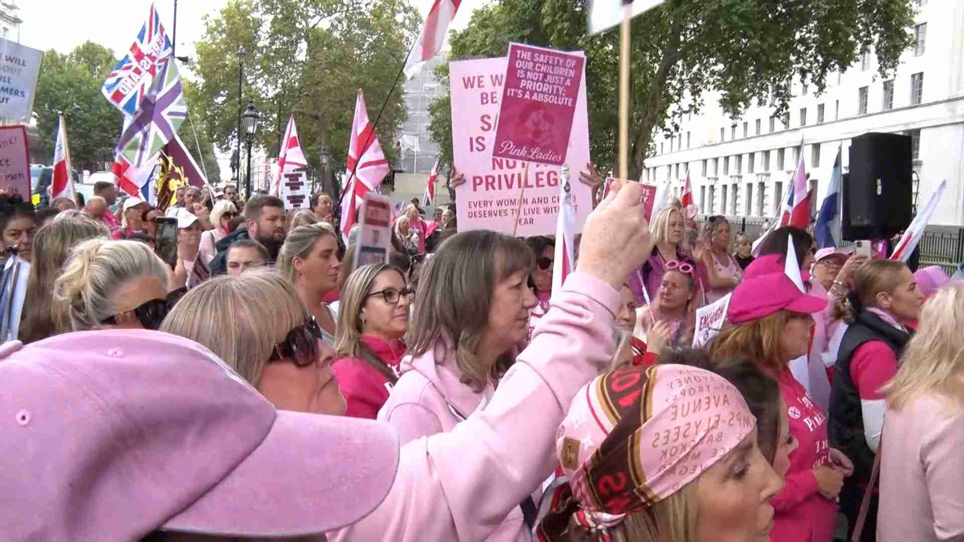 「こんな怖さ初めて」来日25年のネパール人、電車で突然受けた心ない言葉 排外的な空気に戸惑い【総裁選2025】