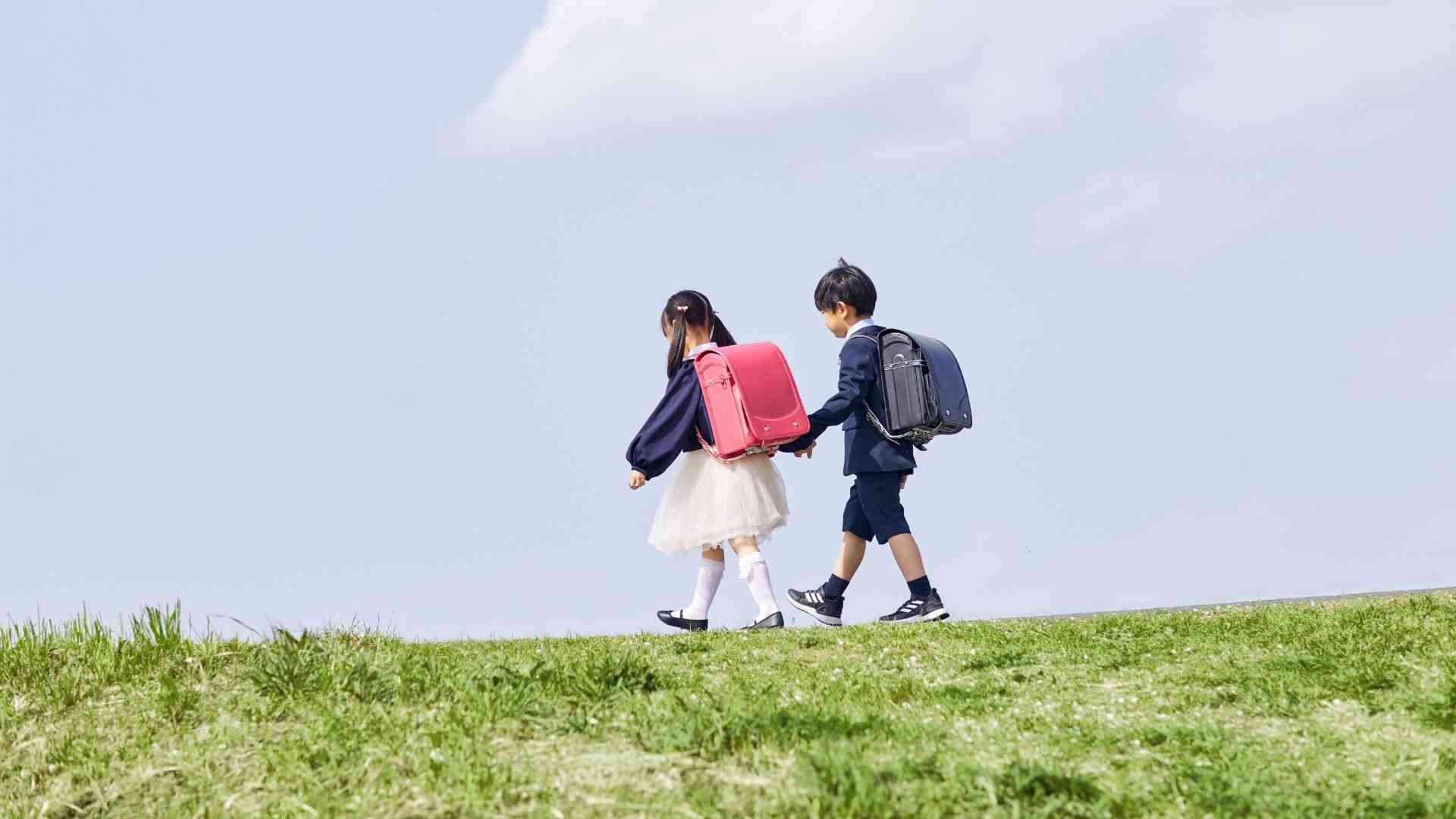 「子どもは二人まで」国やメディアが「少子化を推進していた」という歴史的事実（荒川和久） - エキスパート - Yahoo!ニュース