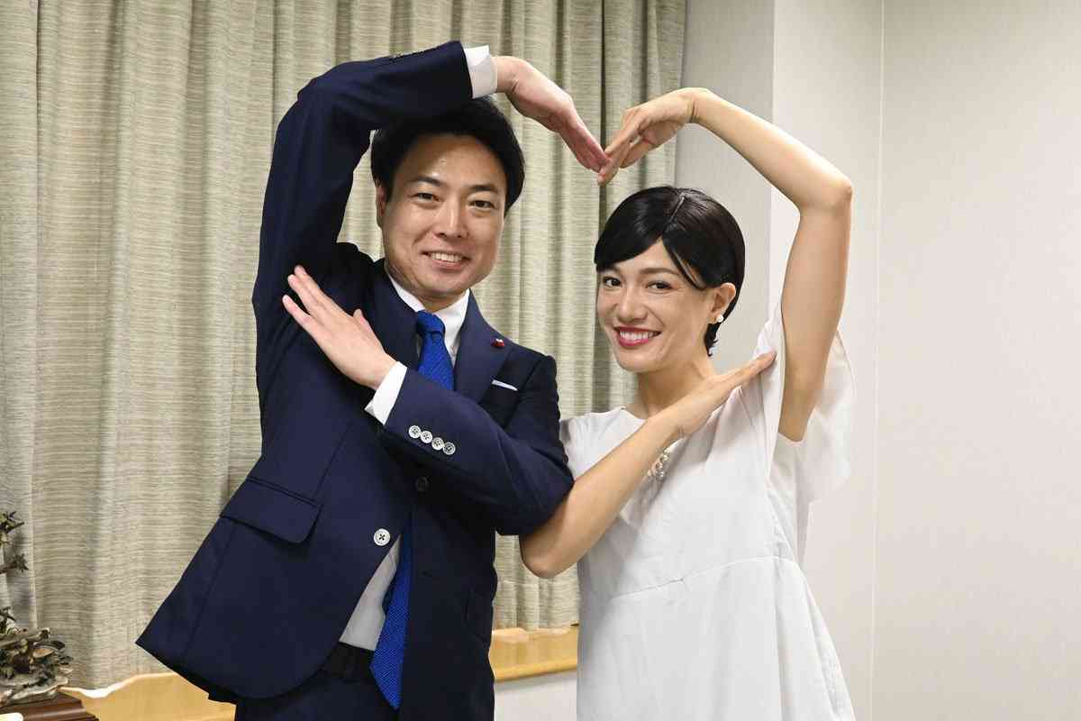 小泉進次郎氏〝モノマネ芸人〟が総裁選惨敗に悲壮　滝クリ似の相方は「高市早苗氏ネタ」に乗り換え…（東スポWEB） - Yahoo!ニュース