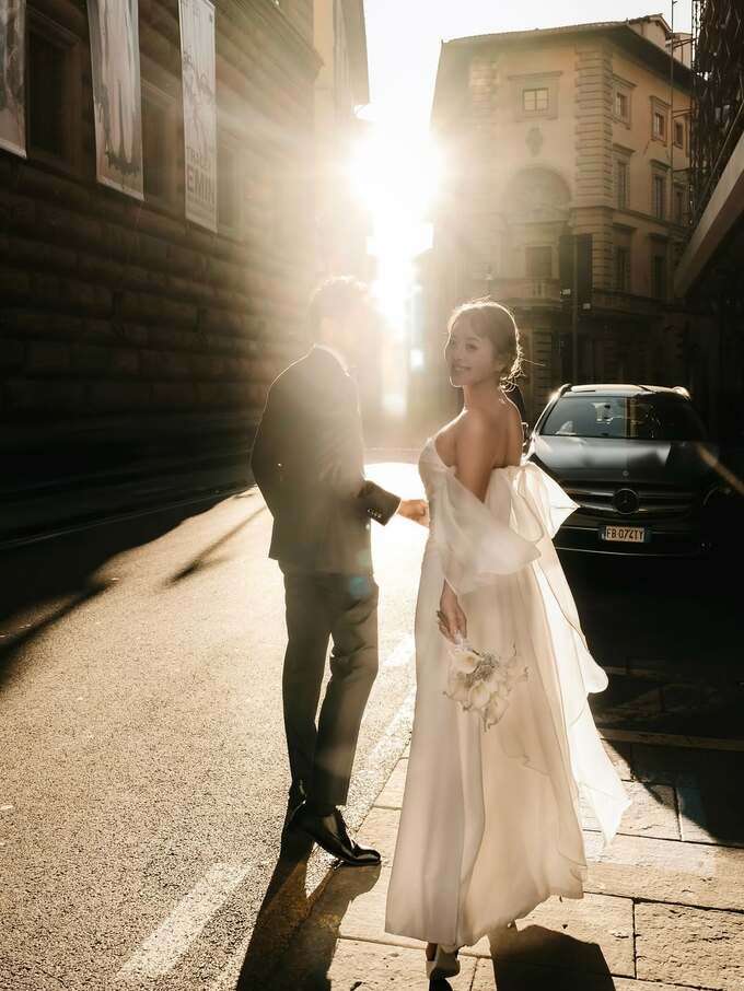 【 元宝塚歌劇団・真衣ひなの 】 「新しい章が静かに始まりました」結婚を電撃発表　純白ドレス姿のウェディングフォトを披露