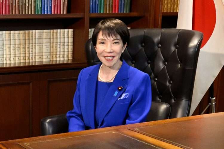 高市早苗自民党新総裁誕生に「待望の日本初の女性総理大臣が、女性の人権や社会進出にほとんど関心がなさそうな人なんて」《作家・甘糟りり子氏が寄稿》（NEWSポストセブン） - Yahoo!ニュース